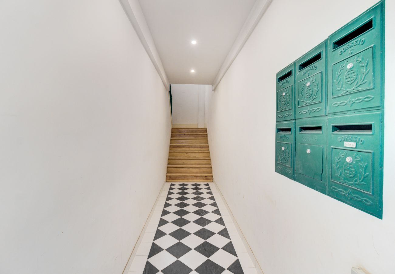 Estudio en Lisboa ciudad - Nomad`s Chiado - 1BDR Terrace & Jacuzzi