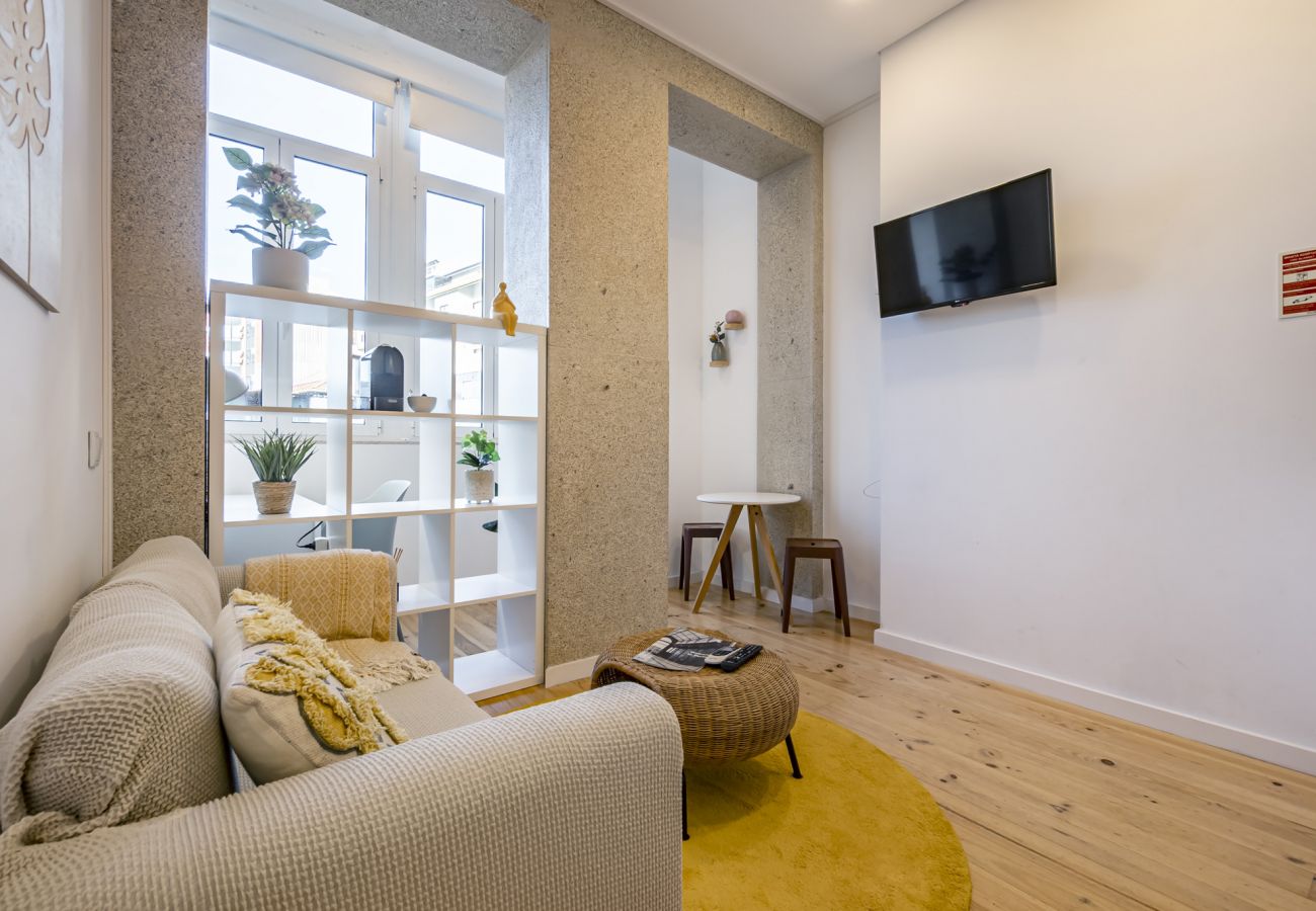 Studio in Porto - Nomad's Easy Stay - 1BED Boulevard Bonfim